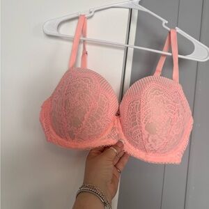 VS Elegant Pink Lace Bra